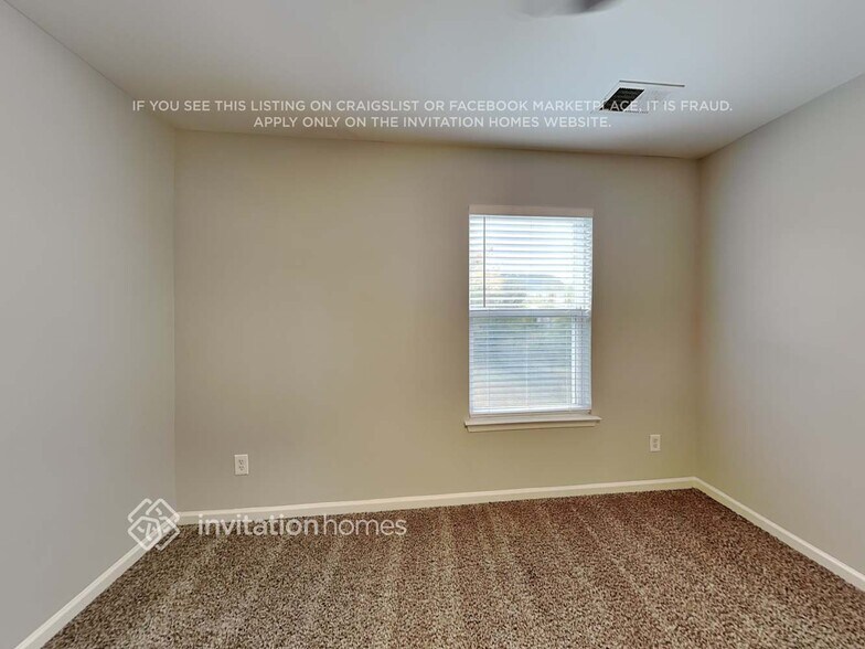 Building Photo - 3116 Less Traveled Trail