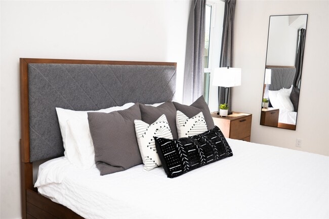 Building Photo - 3486 Luca St