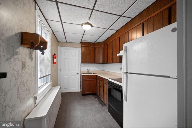 Building Photo - 1234 Mulberry St