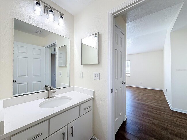 Building Photo - 7 Hemlock Loop Pass