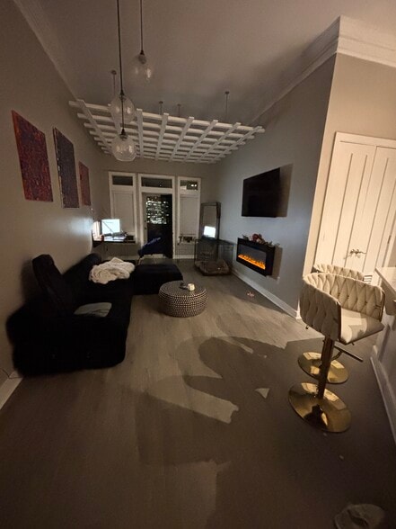 Building Photo - 3334 Peachtree Rd NE