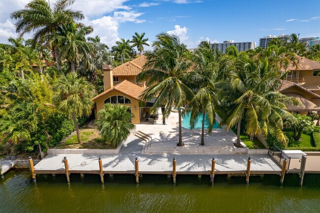 Building Photo - 2626 Barcelona Dr