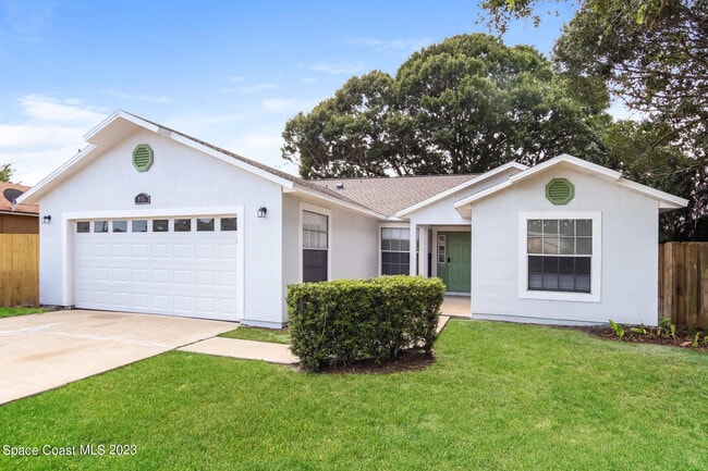 Building Photo - 865 Pine Wood Ave