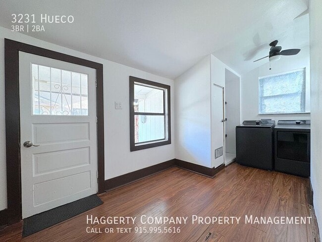 Building Photo - 3231 Hueco-