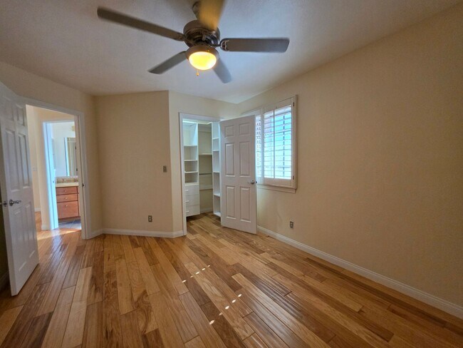 Building Photo - Spacious Home in the Heart of Green Valley
