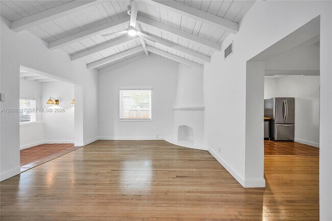 Building Photo - 429 NE 73rd St