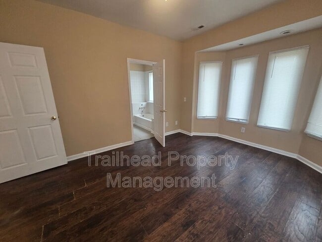 Building Photo - 7311 Blue Ridge Blvd