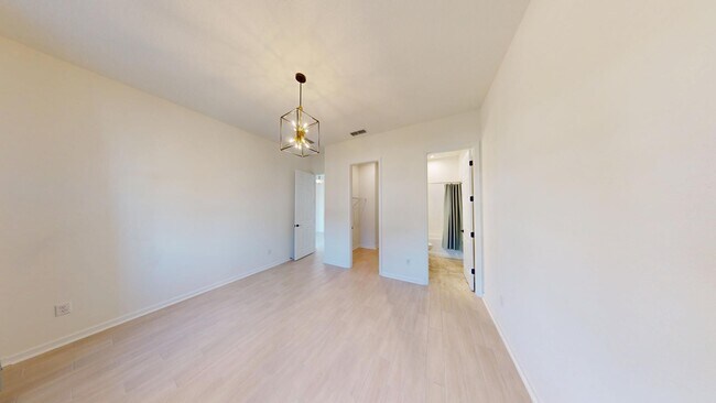 Building Photo - 4BR/ 4.5BA Beautiful Home In Eagles Landing  **$1000 OFF First Full Month**