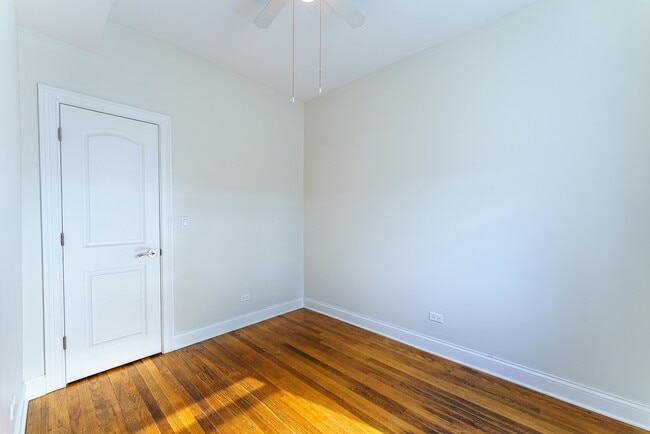 Building Photo - 4706 W Adams St