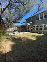 Building Photo - 10406 Bramble Berry Dr