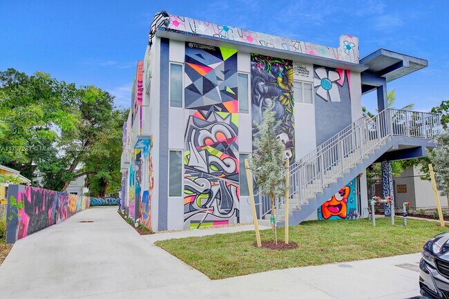 Building Photo - 346 NW 35th St