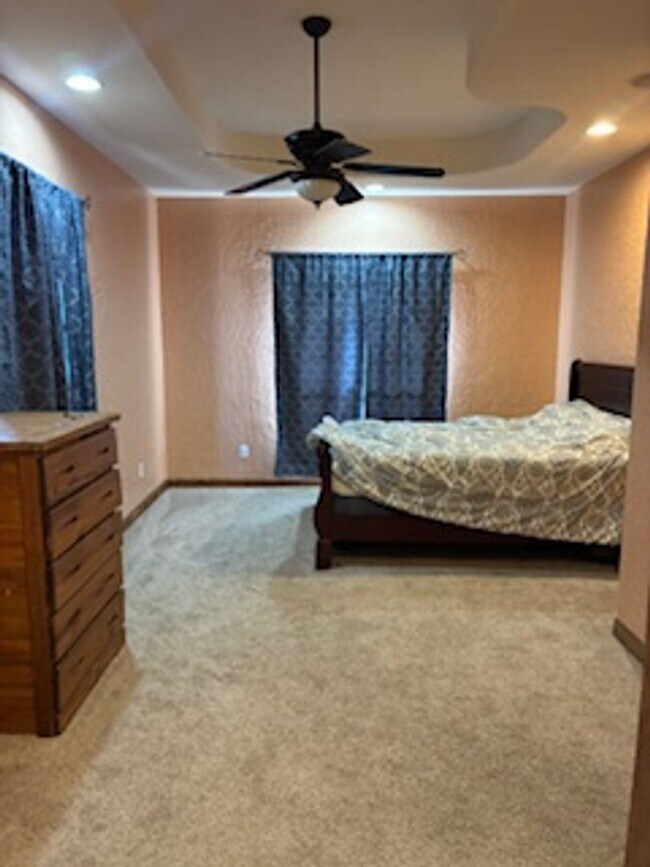 Building Photo - 3804 Ben Hogan Dr