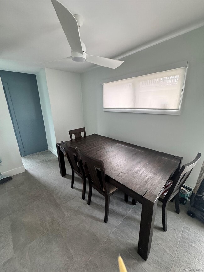 Building Photo - 16 Florida St