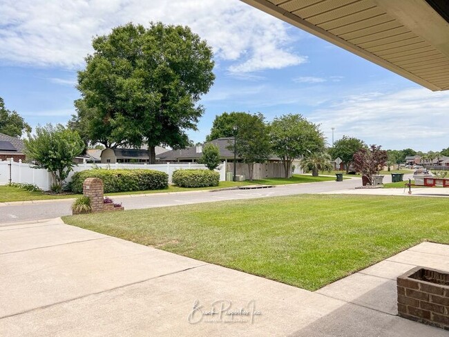 Building Photo - 2080 Stennis Dr