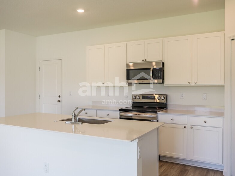 Building Photo - 2845 Grand Finale St