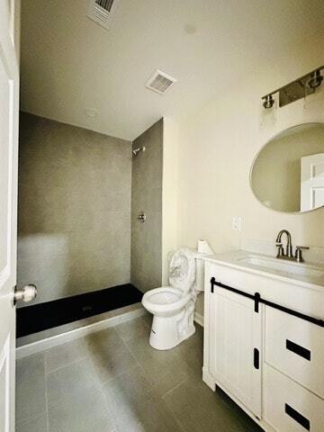 Building Photo - 2020 E 35th St