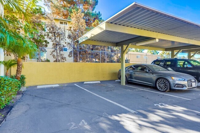 Building Photo - 2 Bedroom Condo For Rent - El Cajon