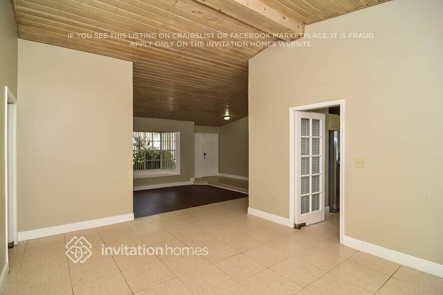 Building Photo - 14655 SW 139th Ct