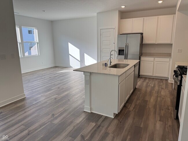 Building Photo - 15203 Farrington Rd