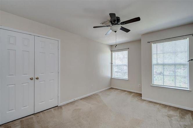 Building Photo - 22023 Holly Branch Dr