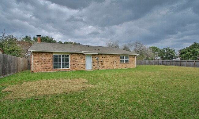 Building Photo - 17407 Autumn Trails Ln