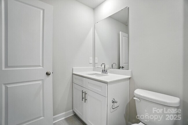 Building Photo - 1741 Braemar Vlg Dr