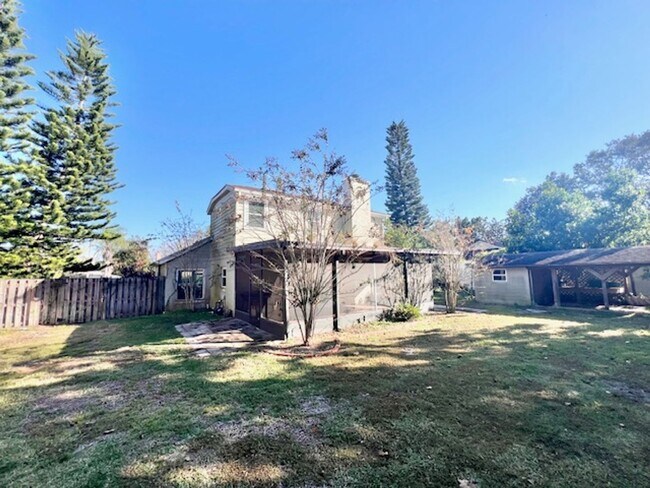 Building Photo - Oviedo - 3 Bedroom, 2.5 Bathroom – $2495.00