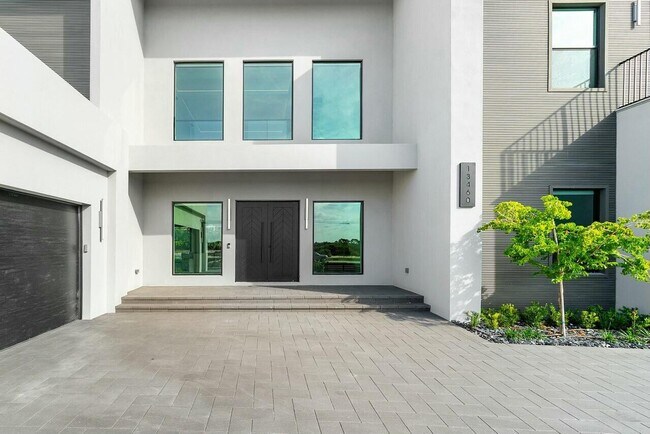 Building Photo - 13460 U.S. Rte 1