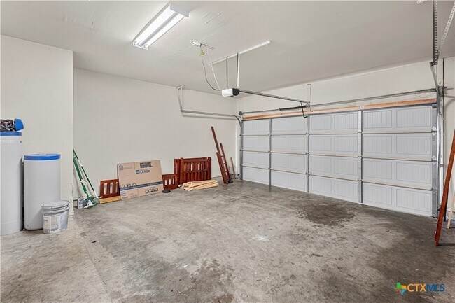 Building Photo - 1602 Gigante Dr