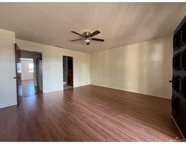 Building Photo - 12 Wichita Ave