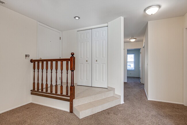 Building Photo - 191 Hemingway Ct