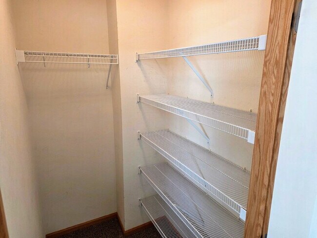 Building Photo - 4410-4152 152nd St