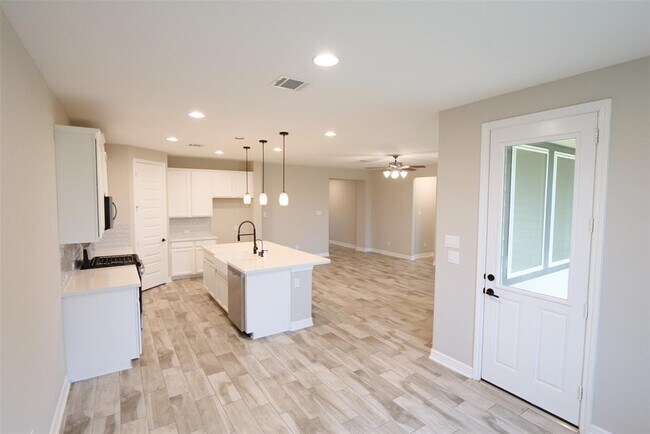 Building Photo - 25907 Rose Frost Ct