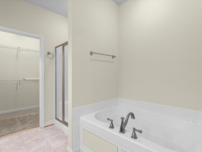 Building Photo - 709 Abbey Village Cir