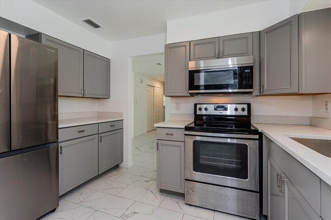 Building Photo - 1907 Brown St