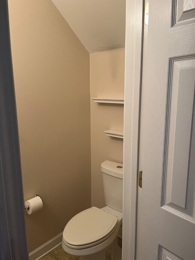 Building Photo - "Charming 3-Bed Home on Kemberton Court: Spacious Living with 2.5 Baths in Nolensville!" Communit...