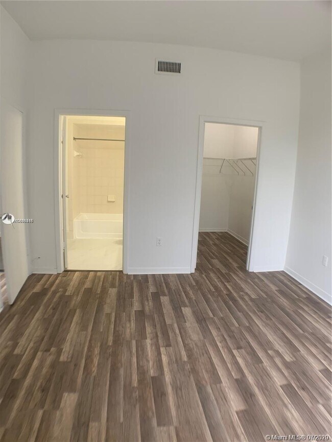 Building Photo - 7400 W 20th Ave