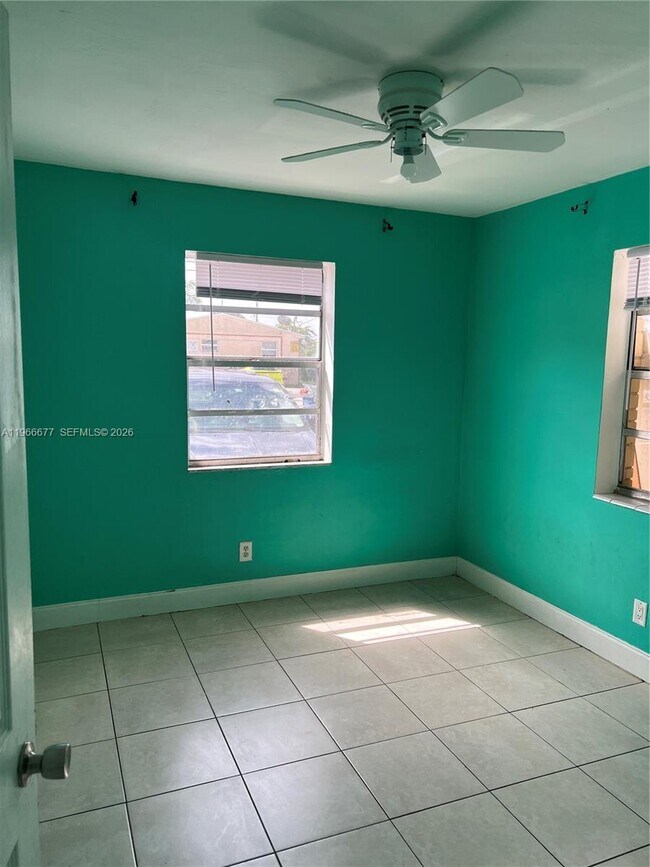 Building Photo - 1013 Foster Rd