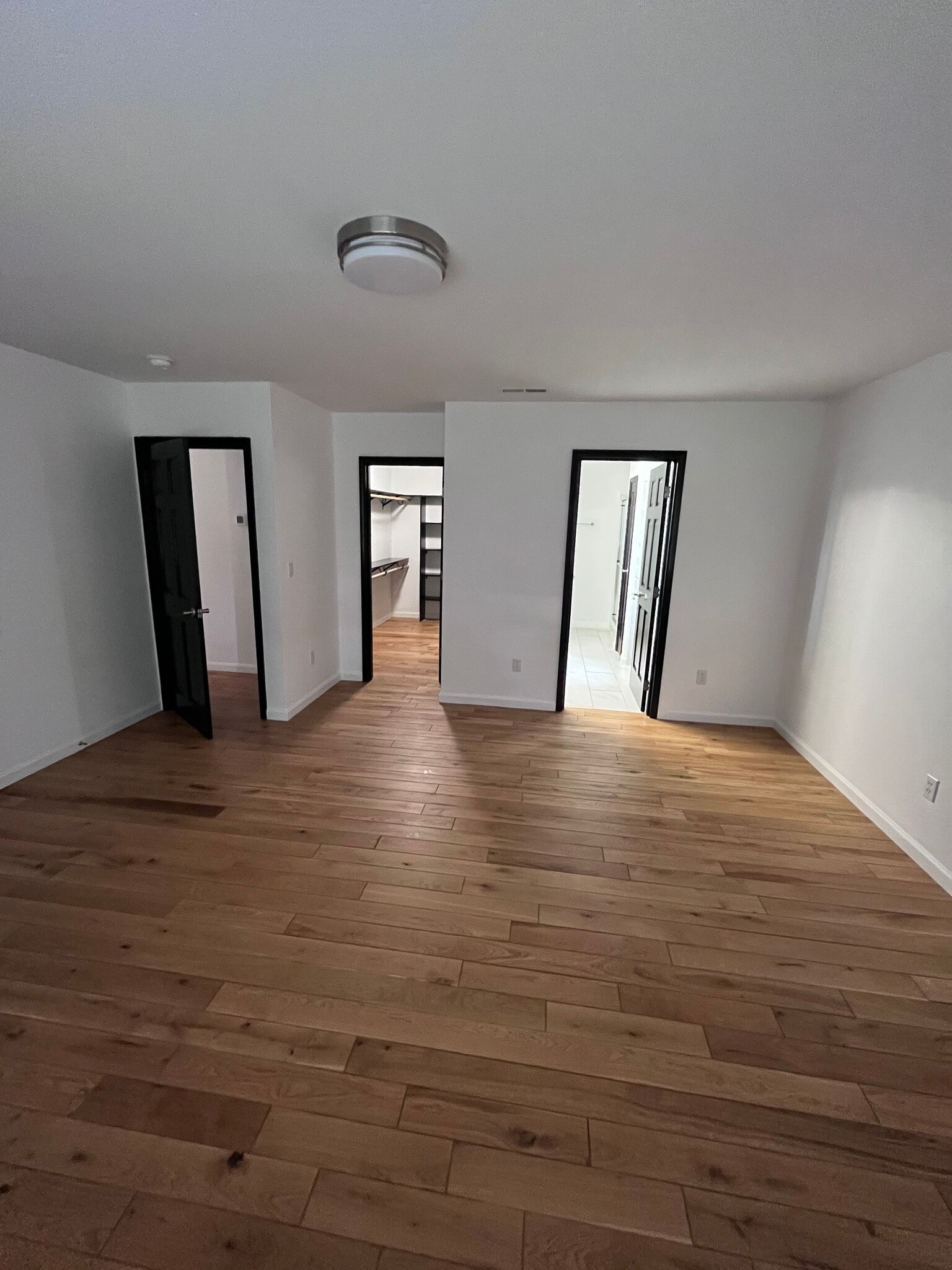 Building Photo - 2603 S 86th Ave