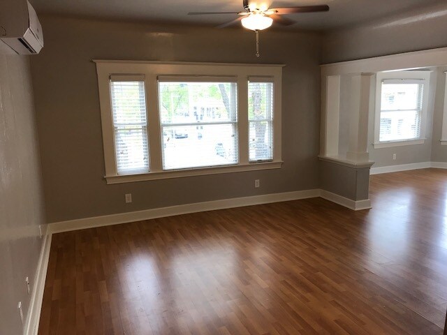 Building Photo - 404 12th St