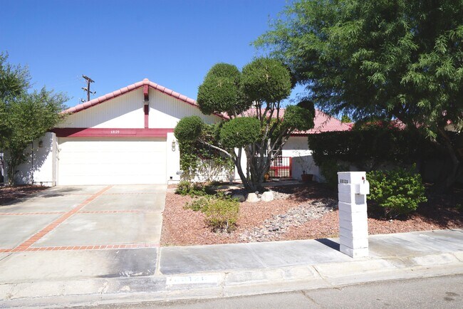 Building Photo - 68120 Tachevah Dr