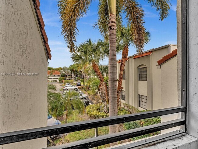 Building Photo - 3558 Magellan Cir