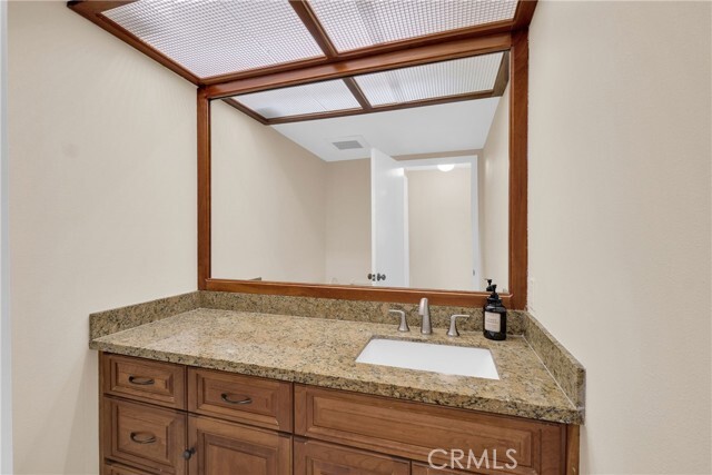 Building Photo - 27937 Ridgebluff Ct