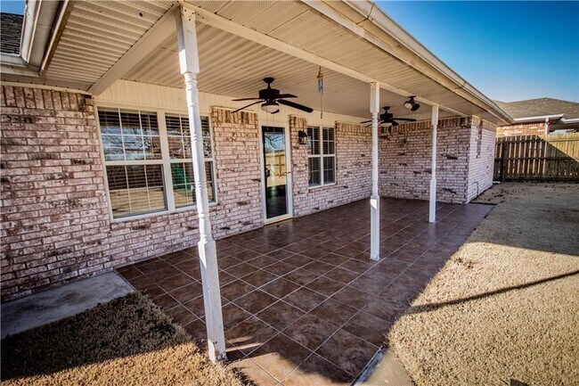 Building Photo - 1741 Apple Butter St