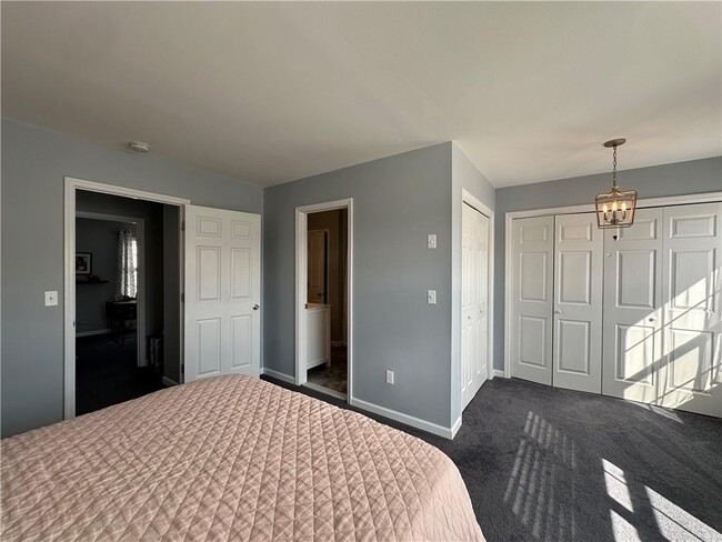 Building Photo - 620 Crab Apple Ln