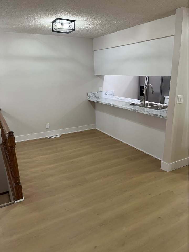 Building Photo - 1826 Normandy Ln