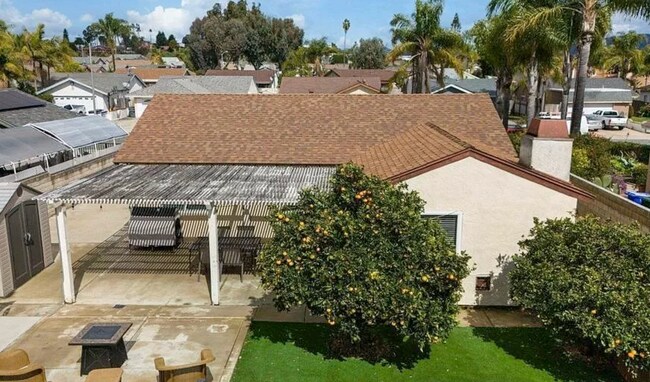 Building Photo - 3633 La Mirada Dr