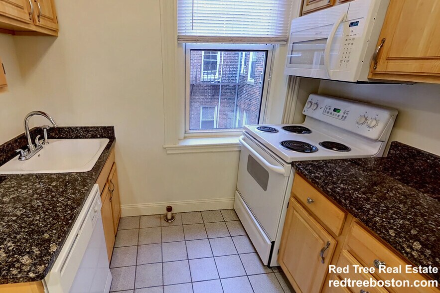 Primary Photo - 15 Queensberry St