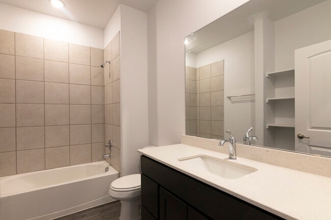 Building Photo - 10050 Manzanilla Ave