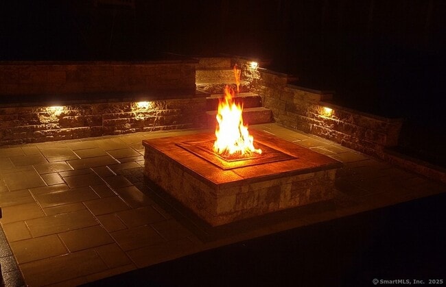 Building Photo - 55 Allen St